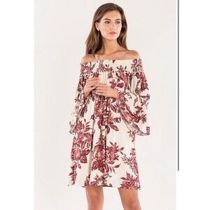 MISS ME - Off Shoulder Red Floral Blouse Size Small Summer Cottagecore‎ Boho